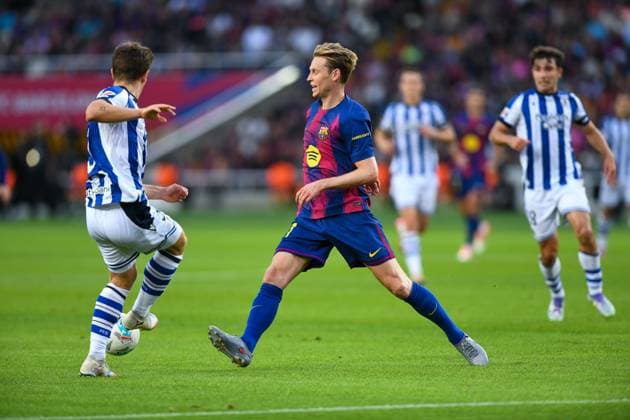 FC Barcelona, Barca v REAL SOCIEDAD OLIMPIC STADIUM LLUIS COMPANYS. MONTJUIC,BARCELONA. September 28, 2025 FC BARCELONA vs REAL SOCIEDAD September 28, ,2025 Frenkie de Jong (21) of FC Barcelona during the match between FC Barcelona and Real Sociedad corresponding to the seventh day of La Liga EA Sports at at Olimpic Stadium Lluis Companys of MontjuÃ¯c in Barcelona, Spain. Barcelona ESP Copyright: xS.xRosx