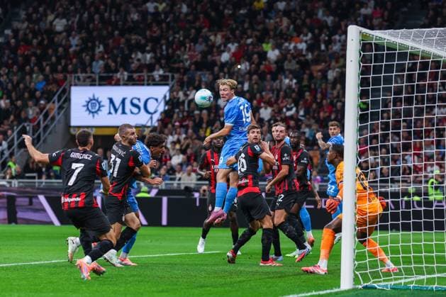 AC Milan vs SSC Napoli - Serie A 2025 26 - 28 09 2025 Rasmus Winther Hojlund of SSC Napoli seen in action during Serie A 2025 26 football match between AC Milan and SSC Napoli at San Siro Stadium Copyright: xBEAUTIFULxSPORTS Carabellix