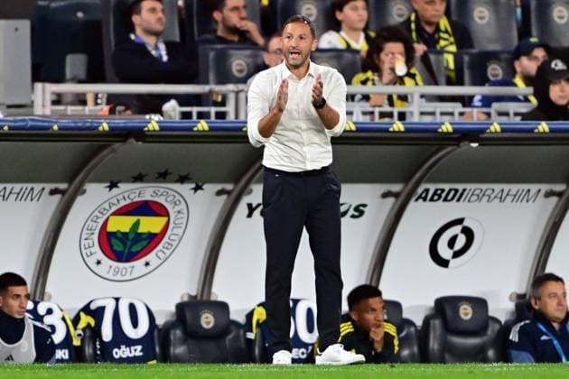 Fenerbahce v Antalyaspor - Turkish Super Lig ISTANBUL, TURKIYE - SEPTEMBER 28: Fenerbahce head coach Domenico Tedesco looks on during the Trendyol Super Lig match between Fenerbahce and Hesap.com Antalyaspor at Chobani Stadium in Istanbul, Turkiye, on September 28, 2025. Serhat Cagdas Anadolu Istanbul Turkey. Editorial use only. Please get in touch for any other usage.  Copyright: x2025xAnadoluxSerhatxCagdasx