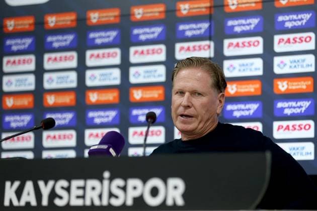 Zecorner Kayserispor v Genclerbirligi - Turkish Super Lig KAYSERI, TURKIYE - SEPTEMBER 28: Zecorner Kayserispor head coach Markus Gisdol speaks during a press conference, PK, Pressekonferenz after the Trendyol Super Lig week 7 match between Zecorner Kayserispor and Genclerbirligi at RHG Enerturk Enerji Stadium in Kayseri, Turkiye, on September 28, 2025. Muzahim Zahid Tuzun Anadolu Kayseri Turkey. Editorial use only. Please get in touch for any other usage.  Copyright: x2025xAnadoluxMuzahimxZahidxTuzunx