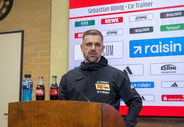 Fußball, Herren, Saison 2025 2026, 1. Bundesliga (5. Spieltag), 1. FC Union Berlin - Hamburger SV, Co-Trainer Sebastian Bönig (1. FC Union), 28.09.2025, Copyright: xMatthiasxKochx