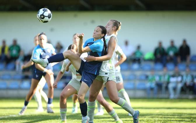 RECORD DATE NOT STATED 28 09 2025, Fußball, Saison 2025 2026, DFB-Pokal der Frauen, Erste Hauptrunde, SC Victoria Hamburg - SV Werder Bremen. Elma-Lena Tanudjaja (Victoria, l.), Kaylie Ronan. Wandsbek Hamburg