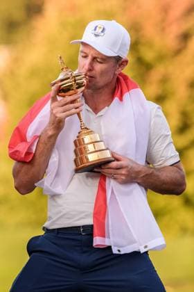 250928 Justin Rose of Team Europe celebrates after winning the Ryder Cup on day 3 of the Ryder Cup on September 28, 2025 in New York. Photo: Jesper Zerman BILDBYRAN kod JZ JZ0619 golf ryder cup day 3 bbeng jubel Copyright: JESPERxZERMAN BB250928JZ053