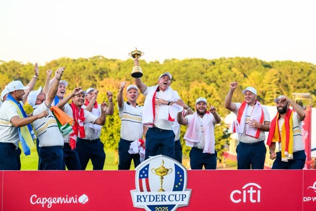 250928 Rory McIlroy of Team Europes celebrate after winning the Ryder Cup on day 3 of the Ryder Cup on September 28, 2025 in New York. Photo: Jesper Zerman BILDBYRAN kod JZ JZ0619 golf ryder cup day 3 bbeng jubel Copyright: JESPERxZERMAN BB250928JZ074