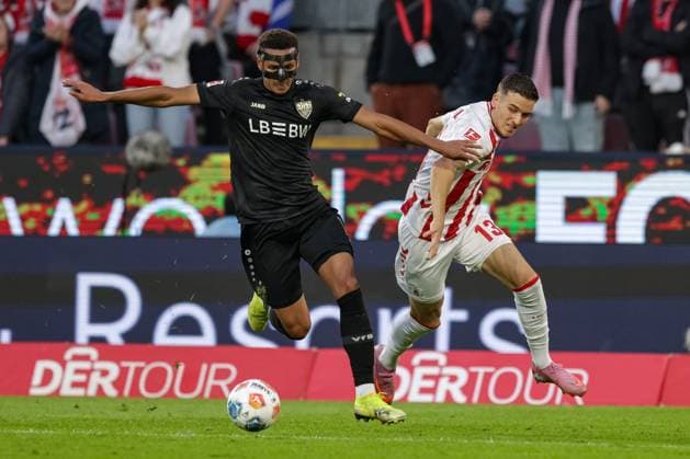 Köln, Deutschland, 28.09.25: Luca Jaquez (VfB Stuttgart) und Said El Mala (1. FC Köln) im Kampf um den Ball waehrend des Spiels der 1. Bundesliga zwischen 1. FC Köln - VfB Stuttgart in der RheinEnergieSTADION am 28. September 2025 in Köln, Deutschland. Köln RheinEnergieSTADION Germany Copyright: xStefanxBrauer Brauer-Fotoagenturx