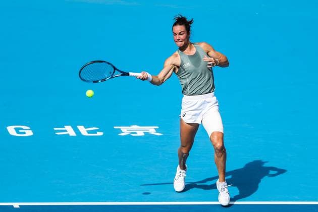 BEIJING, CHINA - SEPTEMBER 29: Lois Boisson of France competes in the Women s Singles Round of 32 match against Emma Navarro of the United States on day 8 of the 2025 China Open at the National Tennis Center on September 29, 2025 in Beijing, China.  Copyright: xVCGx 111593935958