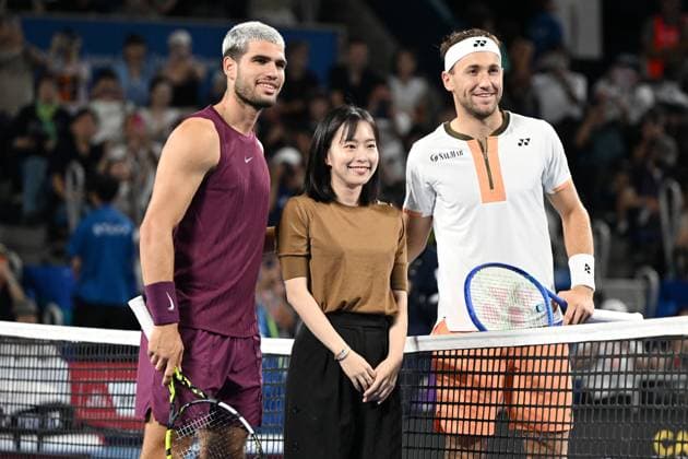(L-R) Carlos ALCARAZ (ESP), Kasumi Ishikawa, Casper RUUD (NOR), SEPTEMBER 29, 2025 - Tennis : Kinoshita Group Japan Open Wheelchair Tennis Championships 2025 Men s Singles Semi-final at Ariake Coliseum, Tokyo, Japan. Noxthirdxpartyxsales  aflo_305217468