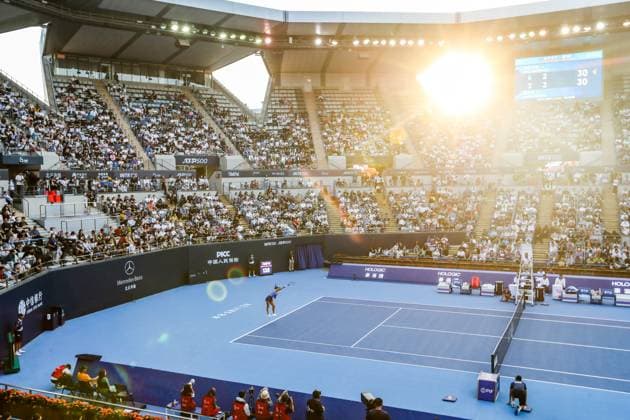 BEIJING, CHINA - SEPTEMBER 29: Emma Raducanu of Great Britain competes in the Women s Singles Round of 32 match against Jessica Pegula of the United States on day 8 of the 2025 China Open at the National Tennis Center on September 29, 2025 in Beijing, China.  Copyright: xVCGx 111593986953