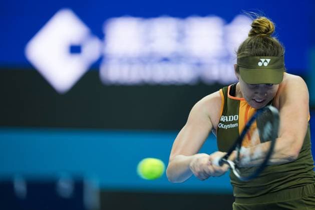 (250929) -- BEIJING, Sept. 29, 2025 -- Linda Noskova hits a return during the women s singles third round match between Zheng Qinwen of China and Linda Noskova of the Czech Republic at 2025 China Open tennis tournament in Beijing, China, Sept. 29, 2025. ) (SP)CHINA-BEIJING-TENNIS-CHINA OPEN-WOMEN S SINGLES (CN) NaxYuqi 
