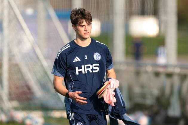 29.09.2025, Fussball, Saison 2025 2026, Training FC Schalke 04, Dylan Leonard (FC Schalke 04), Gelsenkirchen Trainingsgelände FC Schalke 04 NRW Deutschland xRHR-FOTO YYx Copyright: RHR-FOTOx RHR-FOTO YY