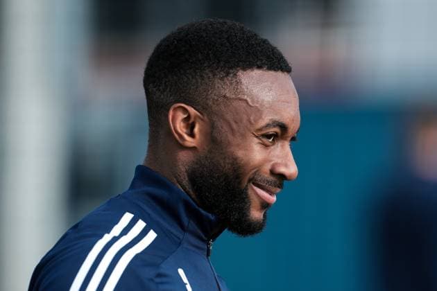 29.09.2025, Fussball, Saison 2025 2026, Training FC Schalke 04, Moussa Sylla (FC Schalke 04) lacht, Gelsenkirchen Trainingsgelände FC Schalke 04 NRW Deutschland xRHR-FOTO YYx Copyright: RHR-FOTOx RHR-FOTO YY
