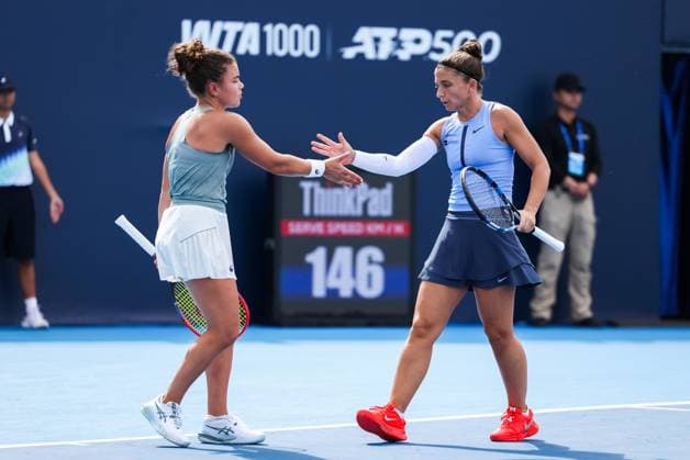 BEIJING, CHINA - SEPTEMBER 29: Sara Errani of Italy and Jasmine Paolini of Italy react in the Women s Doubles Round of 16 match against Lyudmyla Kichenok of Ukraine and Ellen Perez of Australia on day 8 of the 2025 China Open at National Tennis Center on September 29, 2025 in Beijing, China.  Copyright: xVCGx 111593933180