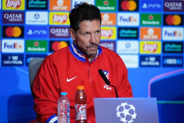 September 29, 2025, Madrid, Madrid, Spain: Diego Pablo Simeone, head coach of Atletico de Madrid, attends a press conference, PK, Pressekonferenz ahead of their UEFA Champions League 2025 26 match against Eintracht Frankfurt at Riyadh Air Metropolitano on September 29, 2025, in Madrid, Spain. Madrid Spain - ZUMAa181 20250929_zaa_a181_019 Copyright: xDennisxAgyemanx