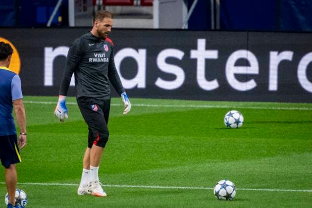 Atletico de Madrid Training Session And press conference, PK, Pressekonferenz - UEFA Champions League 2025 26 League Phase MD2 Jan Oblak of Atletico de Madrid (C) is seen training with his teammates during the Training Session and Press Conference ahead of the UEFA Champions League 2024 25 match against Eintracht Frankfurt at Estadio Riyadh Air Metropolitano on September 29, 2025 in Madrid, Spain. Madrid Estadio Riyadh Air Metropolitano Madrid Spain Copyright: xAlbertoxGardinx AGardin_20250929_Foot_Cha_AtlMad_Tra_Pre_0322