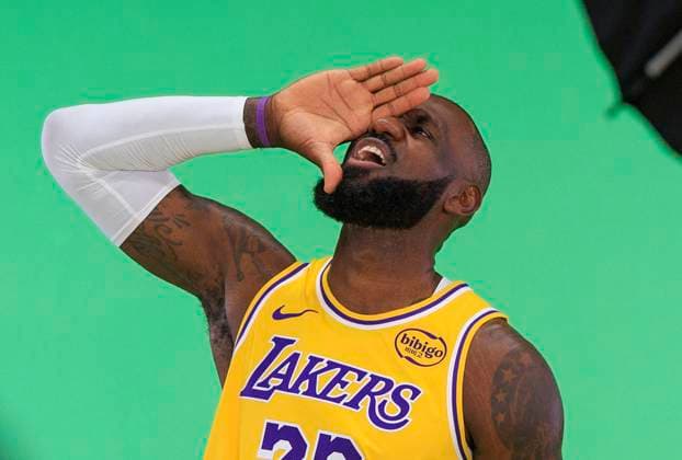 September 29, 2025, El Segundo, California, USA: LeBron James 23 during the Los Angeles Lakers Media Day on Monday September 29, 2025 at UCLA Health Training Facility in El Segundo, California. JAVIER ROJAS PI El Segundo USA - ZUMAp124 20250929_zaa_p124_035 Copyright: xJavierxRojasx