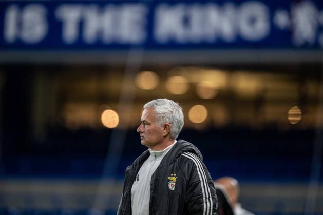 GB, London - 29 September 2025 : Jose Mourinho Head coach, manager of S.L. Benfica during S.L. Benfica training Session and press conference, PK, Pressekonferenz before match against Chelsea FC for UEFA Champions League 2025 26 League Phase MD2 at Stamford Bridge stadium in London, England. Photo Sebastian Frej S.L. Benfica Training Session And Press Conference - UEFA Champions League 2025 26 League Phase MD2 Copyright: xSebastianxFrejx
