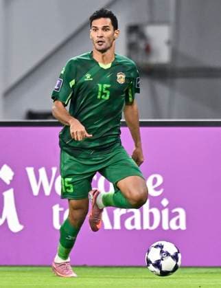 AFC CHAMPIONS LEAGUE ELITE, AL GHARAFA SC (QAT) AL SHORTA (IRQ) Ahmed Yahya Al-Hajjaj of Al Shorta in action during the AFC Champions League elite west football match between Qatar s Al Gharafa SC and IraqÕs Al Shorta at Khalifa International Stadium in Doha, Qatar, on November 29, 2025 DOHA Qatar Copyright: xNAUSHADx