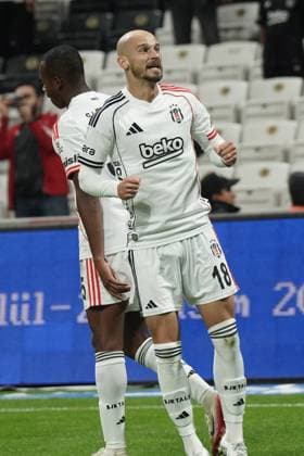 Vaclav Cerny (18) of Besiktas celebrates after scoring the second goal of his team during the Trendyol Super League match between Besiktas JK and Kocaelispor at Tupras Stadium on September 29, 2025 in Istanbul, Turkey. Istanbul TUPRAS STADIUM Turkey Copyright: xSeskimphotox Besiktas-Kocaeli_290925 (67)