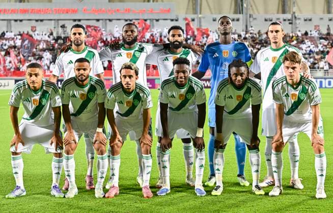AFC CHAMPIONS LEAGUE ELITE, AL DUHAIL SC (QAT) V AL AHLI SAUDI FC (KSA) Al Ahli Saudi FC team players pose for a team photo prior to the AFC Champions League elite west football match between Qatar s Al Duhail SC and Saudi Arabia s Al Ahli Saudi FC at Abdullah Bin Khalifa Stadium in Doha, Qatar, on September 29, 2025. DOHA Qatar Copyright: xNAUSHADx