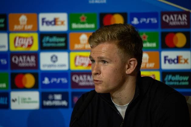 Atletico de Madrid Vs Eintracht Frankfurt press conference, PK, Pressekonferenz in Madrid - 29 Sep 2025 Jonathan Burkardt of Eintracht Frankfurt speaks during a Press Conference ahead of the UEFA Champions League 2024 25 match against Atletico de Madrid at Estadio Riyadh Air Metropolitano. Madrid Spain Copyright: xDavidxCanalesx xSOPAxImagesx DCRdPFrankfurtUCL250929-6