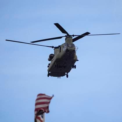September 29, 2025: A Blackhawk helicopter flyover kicks off the football game between the Denver Broncos and Cincinnati Bengals. CSM. - ZUMAc04_ 20250929_zma_c04_053 Copyright: xDerekxRegensburgerx