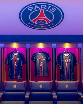 PSG Support the Pink October Campaign - Paris Pink October dedicated jersey as Paris Saint-Germain is mobilizing to support the Pink October campaign. Throughout the month of October, the Club’s teams will lead prevention and awareness initiatives to contribute to the fight against breast cancer. Paris, France on September 2025. Photo by AOP for PSG via ABACAPRESS.COM Paris France  Copyright: xABACAx