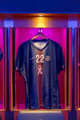 PSG Support the Pink October Campaign - Paris Pink October dedicated jersey as Paris Saint-Germain is mobilizing to support the Pink October campaign. Throughout the month of October, the Club’s teams will lead prevention and awareness initiatives to contribute to the fight against breast cancer. Paris, France on September 2025. Photo by AOP for PSG via ABACAPRESS.COM Paris France  Copyright: xABACAx