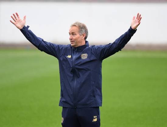 30.09.2025, xophax, Fussball , Champions-League Bayer Leverkusen Training vor dem Spiel gegen PSV Eindhoven Trainer Kasper Hjulmand ( Bayer 04 Leverkusen ) Leverkusen
