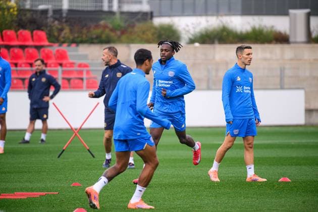LEVERKUSEN, GERMANY - 30 SEPTEMBER, 2025: Naba Mensah - UEFA Champions League, MD-1, practice FC Bayer 04 Leverkusen at BayArena.  Copyright: xVITALIIxKLIUIEVx