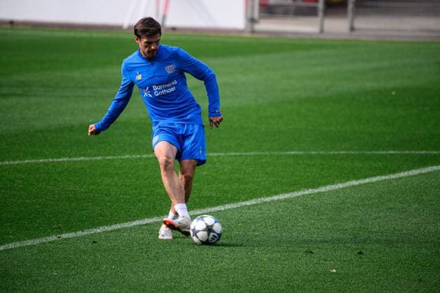 LEVERKUSEN, GERMANY - 30 SEPTEMBER, 2025: Jonas Hofmann - UEFA Champions League, MD-1, practice FC Bayer 04 Leverkusen at BayArena.  Copyright: xVITALIIxKLIUIEVx