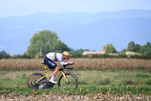 UEC 2025 Road European Championship, EM, Europameisterschaft Drome-Ardeche Media Activities 30 09 2025 LORIOL-SUR-DROME, FRANCE - SEPTEMBER 30 : Evenepoel Remco (Belgium) pictured during a training session ahead of the Men Elite cycling road race of the 2025 UEC Road European Championship Drome-Ardeche 10th edition an UCI Continental Championships cycling race on September 30, 2025 in Loriol-sur-Drome, France, 30 09 2025 Loriol-sur-Drome France  Copyright: xVincentxKalutx
