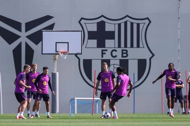 September 30, 2025, Sant Joan Despi, Barcelona, SPAIN: Robert Lewandowski, Jules Kounde, Roony Bardghji, Frenkie de Jong and Dani Olmo during the training day of FC Barcelona, Barca ahead UEFA Champions League 2025 26, football match against Paris Saint Germain at Ciudad Esportiva Joan Gamper on September 30, 2025 in Sant Joan Despi, Barcelona, Spain. Sant Joan Despi SPAIN - ZUMAa181 20250930_zaa_a181_026 Copyright: xJavierxBorregox