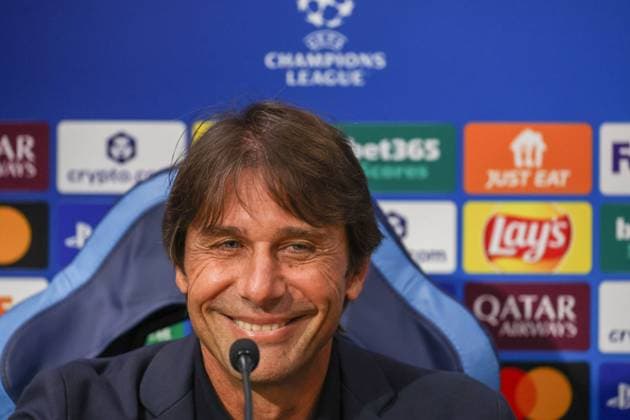 Antonio Conte s press conference, PK, Pressekonferenz Antonio Conte Head Coach of SSC Napoli During the press conference on September 30, 2025, valid for the Champions League, before the 2025 26 match between Napoli and Sporting Lisbon in Naples at the Stadio Maradona. In the photo: Napoli Stadio Maradona Campania ITALIA Copyright: xFABIOxSASSOxFabioxSassox 0A4A5494