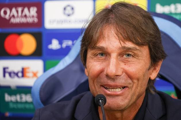 Antonio Conte s press conference, PK, Pressekonferenz Antonio Conte Head Coach of SSC Napoli During the press conference on September 30, 2025, valid for the Champions League, before the 2025 26 match between Napoli and Sporting Lisbon in Naples at the Stadio Maradona. In the photo: Napoli Stadio Maradona Campania ITALIA Copyright: xFABIOxSASSOxFabioxSassox 0A4A5565