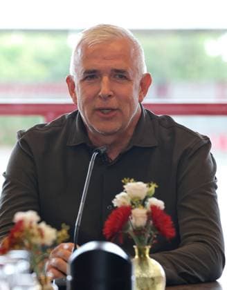 Präsident Dirk Zingler Pressekonferenz zum Stadionausbau Fußball Fussball Bundesliga Herren DFL Saison 2024 2025 30.09.2025 1.FC Union Berlin FCU DFL regulations prohibit any use of photographs as image sequences and or quasi-video.
