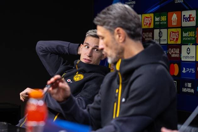 30.09.2025, Pressekonferenz zum UEFA Champions League Spiel zwischen Borussia Dortmund und Atletico Bilbao, v. l. Nico Schlotterbeck (Borussia Dortmund), Trainer Niko Kovac (Borussia Dortmund), Dortmund Trainingsgelände Borussia Dortmund NRW Deutschland xRHR-FOTO DEx Copyright: DennisxEwert RHR-FOTOx RHR-FOTO DE
