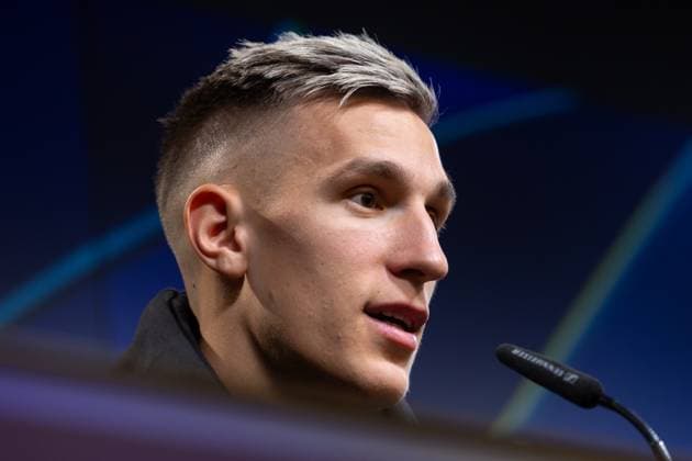 30.09.2025, Pressekonferenz zum UEFA Champions League Spiel zwischen Borussia Dortmund und Atletico Bilbao, Nico Schlotterbeck (Borussia Dortmund), Dortmund Trainingsgelände Borussia Dortmund NRW Deutschland xRHR-FOTO DEx Copyright: DennisxEwert RHR-FOTOx RHR-FOTO DE
