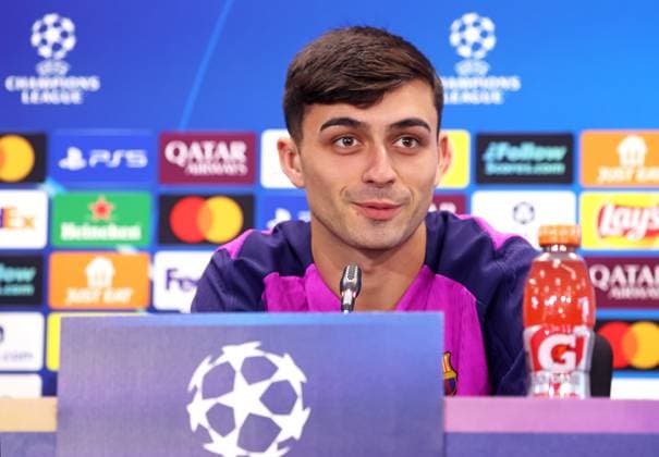Hansi Flick press conference, PK, Pressekonferenz before UEFA Champions League match against PSG Pedri holds a press conference before the UEFA Champions League match against PSG in Barcelona, Spain, on September 30, 2025. Barcelona Barcelona Spain  Copyright: xUrbanandsportx originalFilename:urbanandsport-hansifli250930_npQYr.jpg
