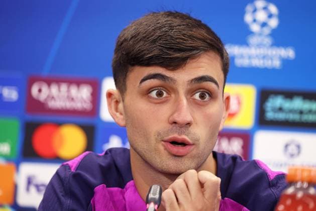 Hansi Flick press conference, PK, Pressekonferenz before UEFA Champions League match against PSG Pedri holds a press conference before the UEFA Champions League match against PSG in Barcelona, Spain, on September 30, 2025. Barcelona Barcelona Spain  Copyright: xUrbanandsportx originalFilename:urbanandsport-hansifli250930_npfTi.jpg