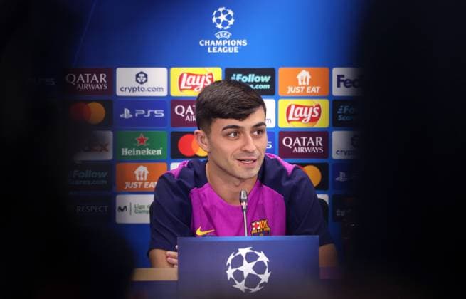 Hansi Flick press conference, PK, Pressekonferenz before UEFA Champions League match against PSG Pedri holds a press conference before the UEFA Champions League match against PSG in Barcelona, Spain, on September 30, 2025. Barcelona Barcelona Spain  Copyright: xUrbanandsportx originalFilename:urbanandsport-hansifli250930_npXfg.jpg