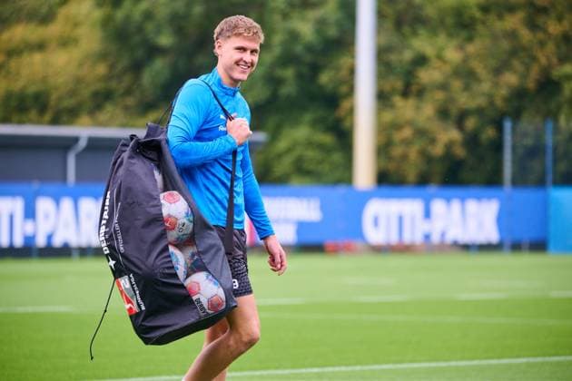 30.09.2025, Fußball, Herren, 2.BL, Saison 2025 2026, Training Holstein Kiel Phil Harres Kiel, Projensdorf Projensdorf, Trainigsplatz, Kuns Schleswig-Holstein Deutschland
