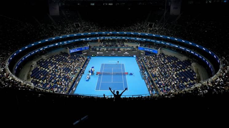 (250930) -- BEIJING, Sept. 30, 2025 -- Photo taken on Sept. 30, 2025 shows the men s singles semifinal match between Daniil Medvedev of Russia and Learner Tien of the United States at 2025 China Open tennis tournament in Beijing, China. ) (SP)CHINA-BEIJING-TENNIS-CHINA OPEN-MEN S SINGLES-SEMIFINALS (CN) NaxYuqi 