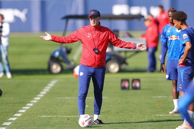 Training RB Leipzig Bundesliga Leipzig, 30.09.2025, Trainingszentrum am Cottaweg, Saison 2025 2026, Fußball, Männer, 1. Bundesliga , Training RB Leipzig , Im Bild: Trainer Ole Werner ,