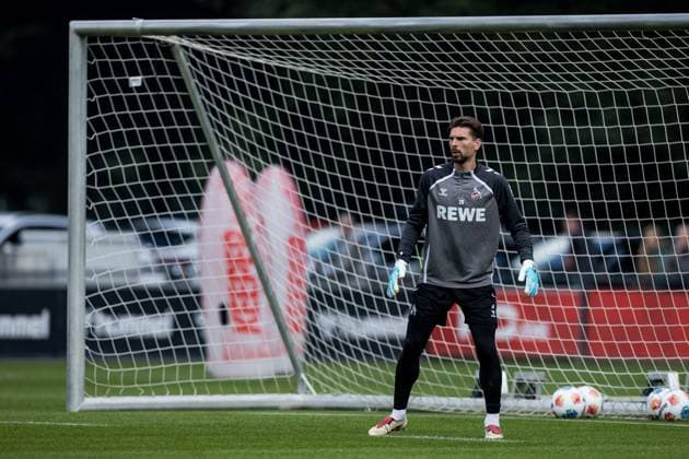 Training 1. FC Köln; 30.09.2025 Ron-Robert Zieler (1. FC Köln, 20) Training 1. FC Köln; Geissbockheim, 30.09.2025 Copyright: xBEAUTIFULxSPORTS Wunderlx
