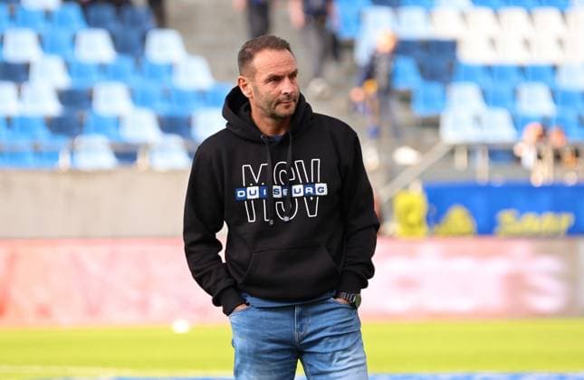 30.09.2025, Fussball, Herren, 3. Liga, Saison 2025 2026, 1. FC Saarbrücken - MSV Duisburg, Trainer Dietmar Hirsch (MSV Duisburg) Saarbrücken Ludwigsparkstadion Saarland Deutschland (DE) Copyright: xFabianxKleerx