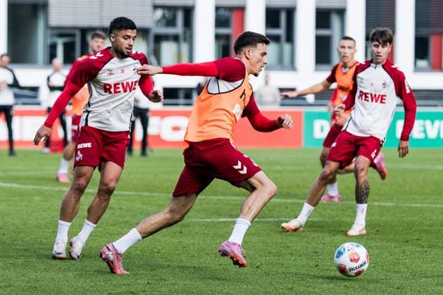 Training 1. FC Köln; 30.09.2025 Zweikampf Jusuf Gazibegovic (1. FC Köln, 25), Said El Mala (1. FC Köln, 13) Training 1. FC Köln; Geissbockheim, 30.09.2025 Copyright: xBEAUTIFULxSPORTS Wunderlx