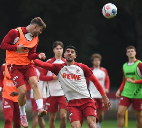 30.09.2025, xophax, Fussball 1.Bundesliga, 1.FC Koeln, 1.FC Köln Training Jahn Thielmann , links und Cenk Özkacar , rechts ( beide 1.FC Köln ) Koeln