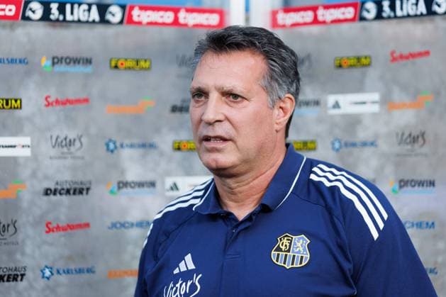 Alois Schwarz (Trainer 1. FC Saarbruecken), 1.FC Saarbruecken vs MSV Duisburg Fussball, 3. Bundesliga, 9. Spieltag, Saison 2025 2026, 30.09.2025 DFB regulations prohibit any use of photographs as image sequences and or quasi-video. 1.FC Saarbruecken vs MSV Duisburg Fussball, 3. Bundesliga, 9. Spieltag, Saison 2025 2026, 30.09.2025 Copyright: xEibner-Pressefoto AlexanderxNeisx EP_ANS