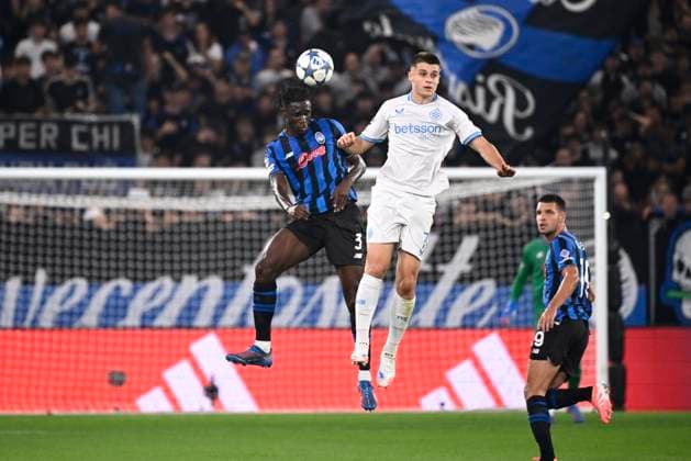 Atalanta v Club Brugge - UEFA Champions League BERGAMO, ITALY - SEPTEMBER 30 : Kossounou Odilon defender of Atalanta and Tresoldi Nicolo forward of Club Brugge during the UEFA Champions League 2025 26 League Phase MD2 match between Atalanta and Club Brugge on September 30, 2025 in Bergamo, Italy, 30 09 2025 Bergamo Italy  Copyright: xPeterxDexVoechtx