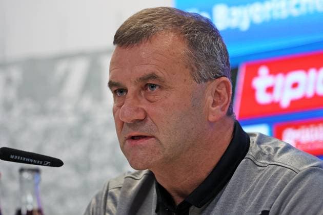 Fussball, Herren, 3.Liga, Saison 2025 2026, TSV 1860 München, Pressekonferenz, Grünwalder Strasse 114 Manfred Paula, Interims-Geschäftsführer (TSV 1860 München) auf der Pressekonferenz, Kopf, Portrait